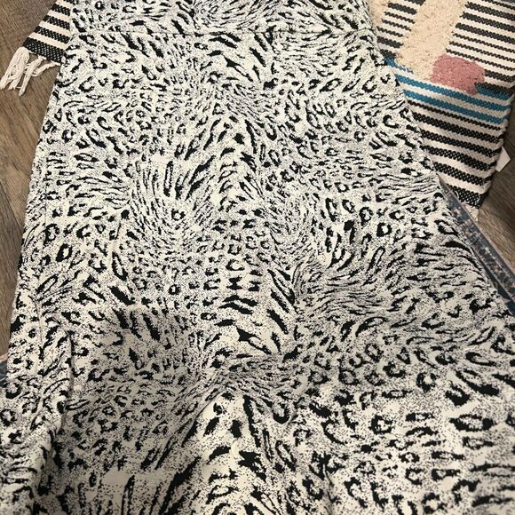 CARMEN Carmen Marc Volvo Black and  White Dress Size Large - Picture 10 of 12